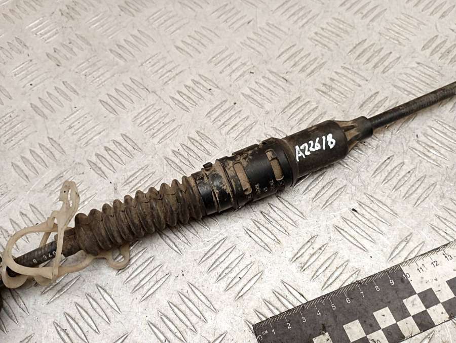 357721335E Трос сцепления  Volkswagen Passat B3 1991г. | Фото № 3  357721335E Трос сцепления  Volkswagen Passat B3 1991г. - Фото 3