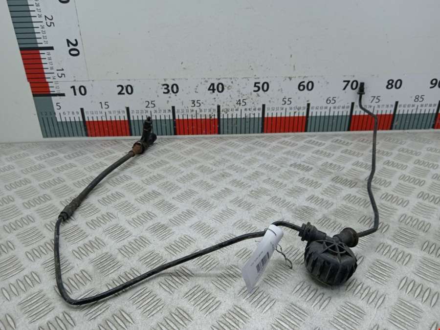 Трубка сцепления Volkswagen Passat 6 (2005-2010) Седан 2009г. | Фото № 1 Трубка сцепления Volkswagen Passat 6 (2005-2010) Седан 2009г. - Фото 1