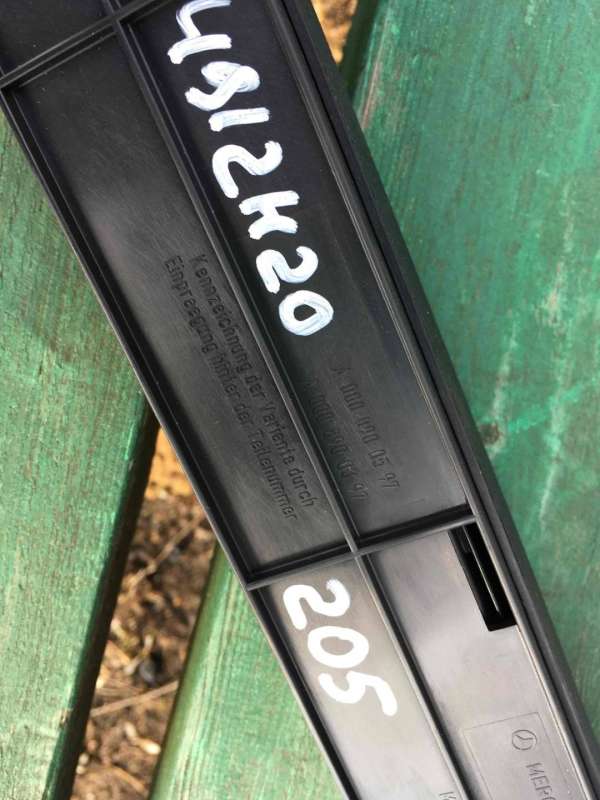 A0000900597 Знак аварийной остановки Mercedes-Benz C W205/S205/C205 2015г. | Фото № 1 A0000900597 Знак аварийной остановки Mercedes-Benz C W205/S205/C205 2015г. - Фото 1