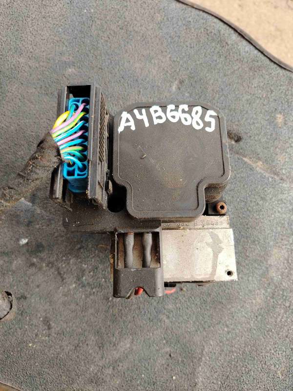 8E0614111T Блок ABS (Модуль АБС) Audi A4 B6(2000-2005) 2000г. | Фото № 3 8E0614111T Блок ABS (Модуль АБС) Audi A4 B6(2000-2005) 2000г. - Фото 3