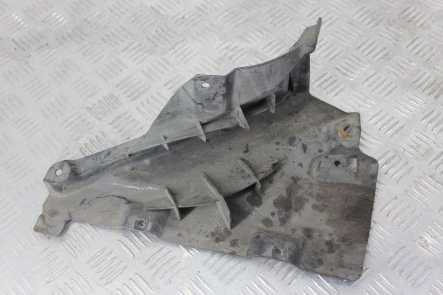 7159189 Защита днища BMW 3 купе 2007г. | Фото № 2 7159189 Защита днища BMW 3 купе 2007г. - Фото 2