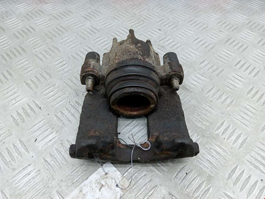 Суппорт передний правый Ford Focus 1 (1998-2005) Универсал 2000г. | Фото № 1 Суппорт передний правый Ford Focus 1 (1998-2005) Универсал 2000г. - Фото 1