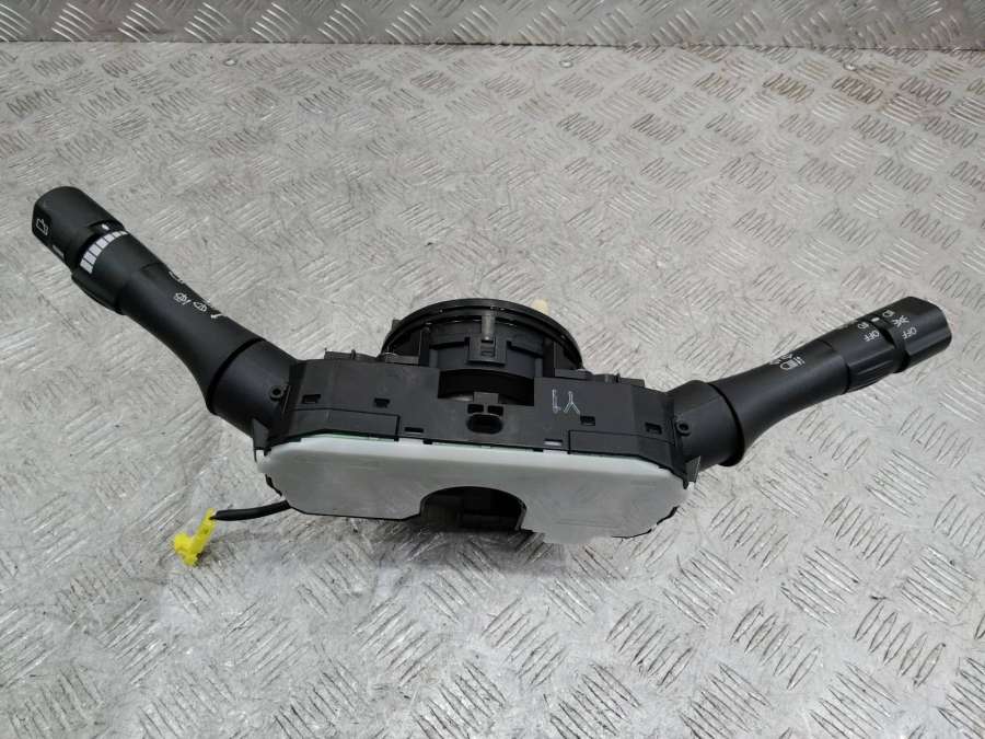 Переключатель подрулевой (стрекоза)  Nissan Juke 2014г. | Фото № 4   Переключатель подрулевой (стрекоза)  Nissan Juke 2014г. - Фото 4