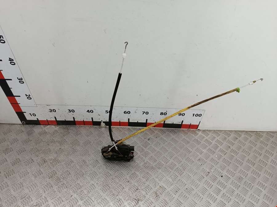 Замок двери задней левой Audi A6 C5 (1997-2005) Универсал 2001г. | Фото № 2 Замок двери задней левой Audi A6 C5 (1997-2005) Универсал 2001г. - Фото 2