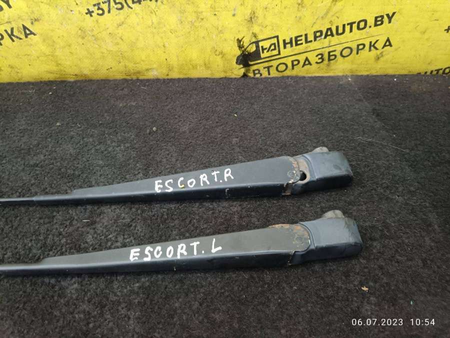 Щеткодержатель (поводок стеклоочистителя, дворник) Ford Escort 5 хэтчбек 1992г. | Фото № 2 Щеткодержатель (поводок стеклоочистителя, дворник) Ford Escort 5 хэтчбек 1992г. - Фото 2