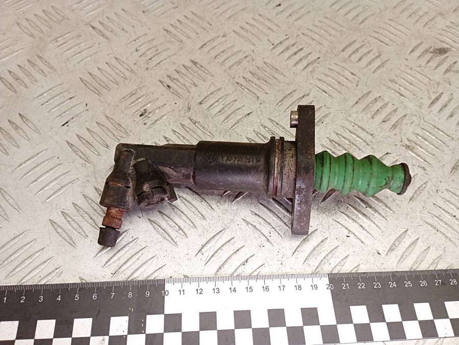 1J0721261D Цилиндр сцепления рабочий SEAT Leon 2002г. | Фото № 2 1J0721261D Цилиндр сцепления рабочий SEAT Leon 2002г. - Фото 2