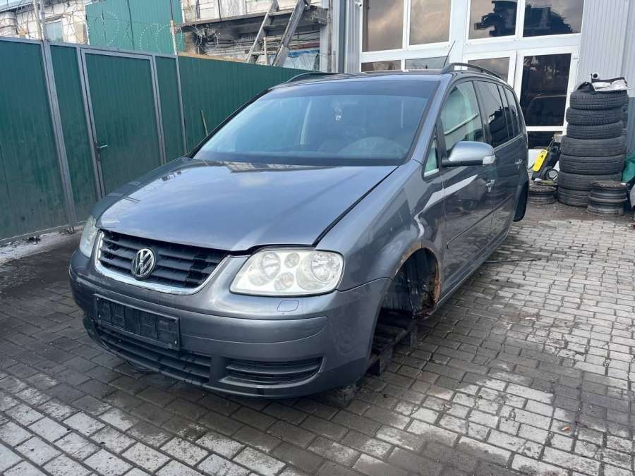 1T0831411A Петля двери передней левой  Volkswagen Touran 2005г. | Фото № 7  1T0831411A Петля двери передней левой  Volkswagen Touran 2005г. - Фото 7