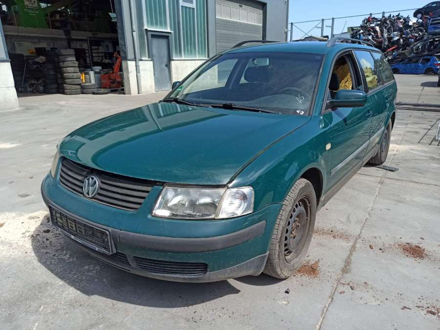 06A115417 Корпус масляного фильтра Volkswagen Passat 5 (1996-2000) Универсал 1999г. | Фото № 14 06A115417 Корпус масляного фильтра Volkswagen Passat 5 (1996-2000) Универсал 1999г. - Фото 14