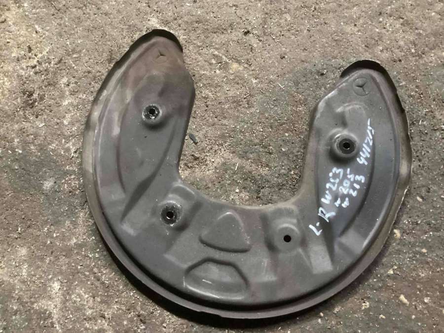 0004230100A0004230100 Тормозной щиток  Mercedes-Benz GLC X253/C253 2016г. | Фото № 3  0004230100A0004230100 Тормозной щиток  Mercedes-Benz GLC X253/C253 2016г. - Фото 3