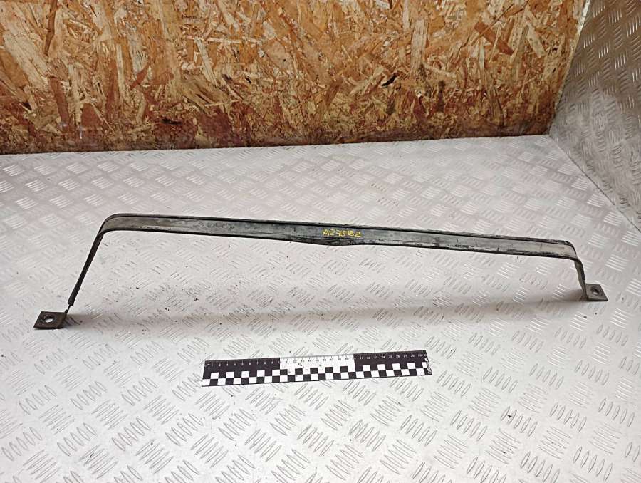 Крепление топливного бака Toyota RAV4 3 (XA30) внедорожник 2006г. | Фото № 1 Крепление топливного бака Toyota RAV4 3 (XA30) внедорожник 2006г. - Фото 1