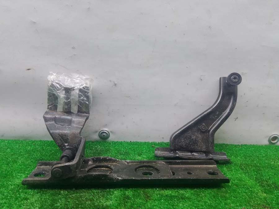 LC6272233A Механизм сдвижной двери  Volkswagen Caddy 2007г. | Фото № 1  LC6272233A Механизм сдвижной двери  Volkswagen Caddy 2007г. - Фото 1