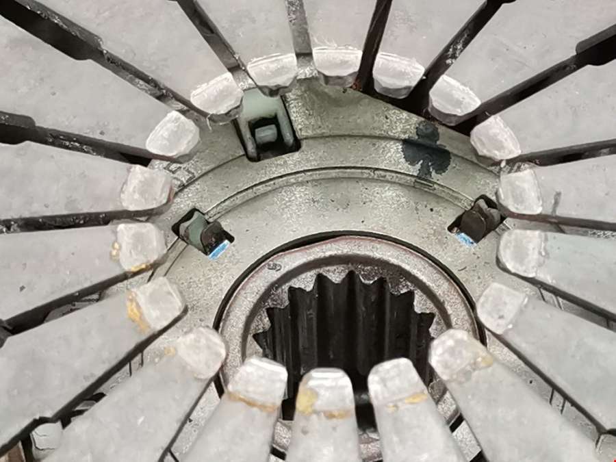 Маховик (демпфер сцепления) Peugeot Partner 1 (1996-2008) Фургон 2001г. | Фото № 2 Маховик (демпфер сцепления) Peugeot Partner 1 (1996-2008) Фургон 2001г. - Фото 2