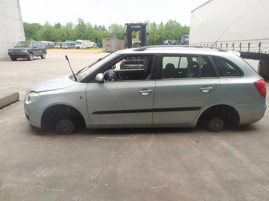 6R0407151 Рычаг передний левый Skoda Fabia 2 (5J) (2007-2014) Универсал 2009г. | Фото № 9 6R0407151 Рычаг передний левый Skoda Fabia 2 (5J) (2007-2014) Универсал 2009г. - Фото 9