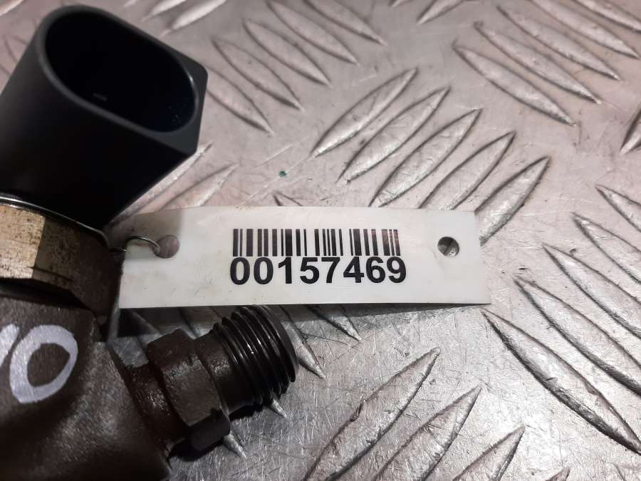 03L130277J 0445110369 Форсунка топливная Volkswagen Golf Хэтчбек 2011г. | Фото № 2 03L130277J 0445110369 Форсунка топливная Volkswagen Golf Хэтчбек 2011г. - Фото 2