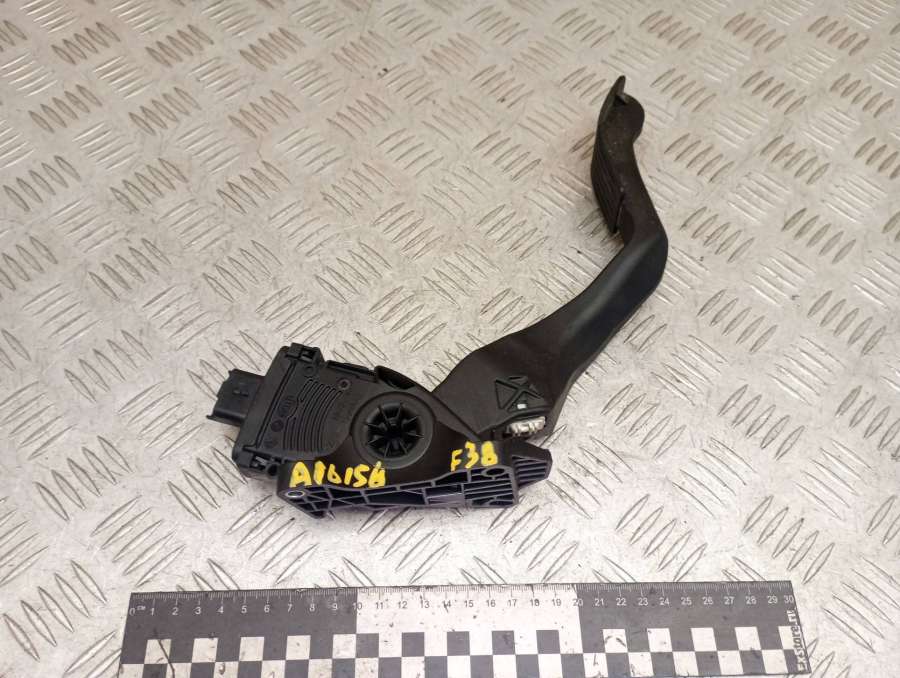 6PV00908301 Педаль газа  Peugeot 308 T7 2013г. | Фото № 1  6PV00908301 Педаль газа  Peugeot 308 T7 2013г. - Фото 1