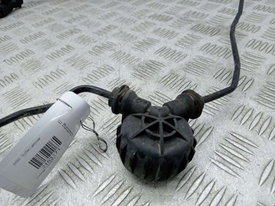 Трубка сцепления Volkswagen Passat 6 (2005-2010) Седан 2009г. | Фото № 2 Трубка сцепления Volkswagen Passat 6 (2005-2010) Седан 2009г. - Фото 2