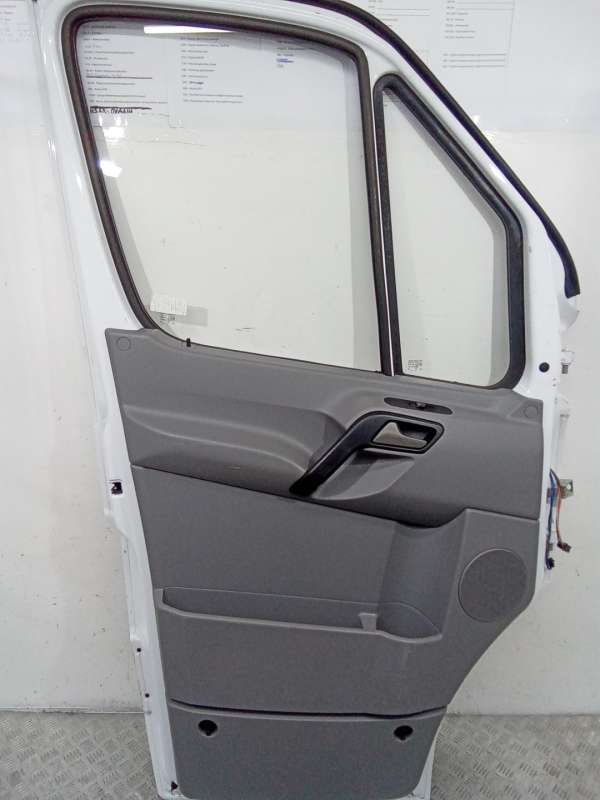 Дверь передняя левая Mercedes-Benz Sprinter 2013г. | Фото № 7 Дверь передняя левая Mercedes-Benz Sprinter 2013г. - Фото 7