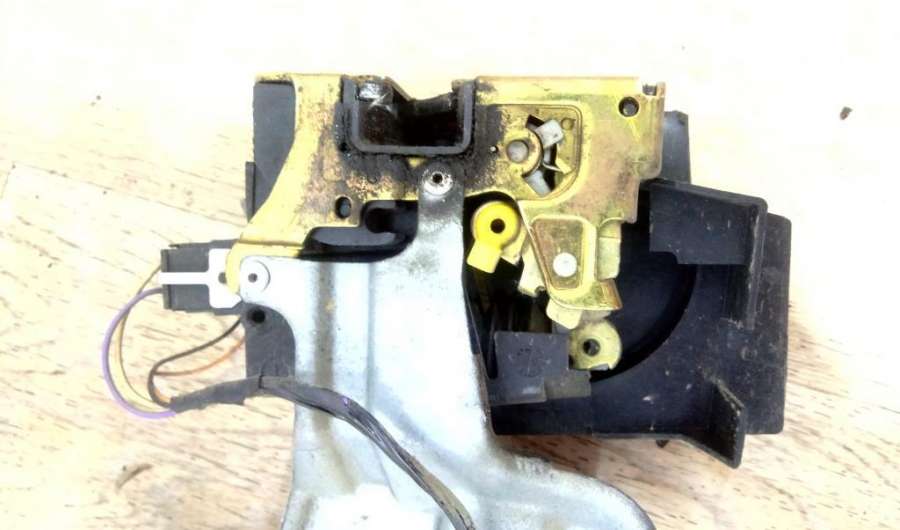 77013678677701470851 Стеклоподъемник электрический передний левый  Renault Laguna  хетчбэк 5 дв. 1999г. | Фото № 5  77013678677701470851 Стеклоподъемник электрический передний левый  Renault Laguna  хетчбэк 5 дв. 1999г. - Фото 5