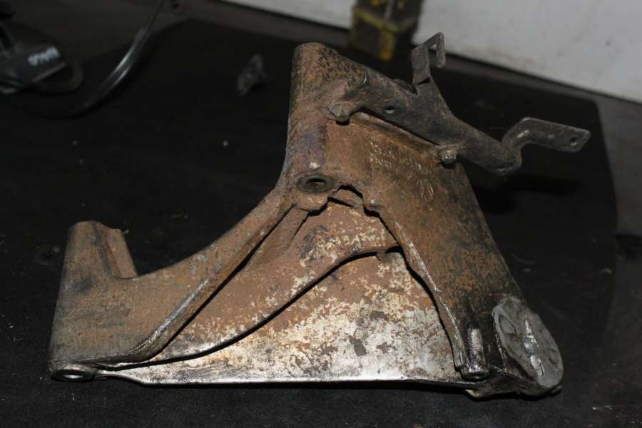 070199307A Кронштейн двигателя Volkswagen Touareg 1 2004г. | Фото № 2 070199307A Кронштейн двигателя Volkswagen Touareg 1 2004г. - Фото 2