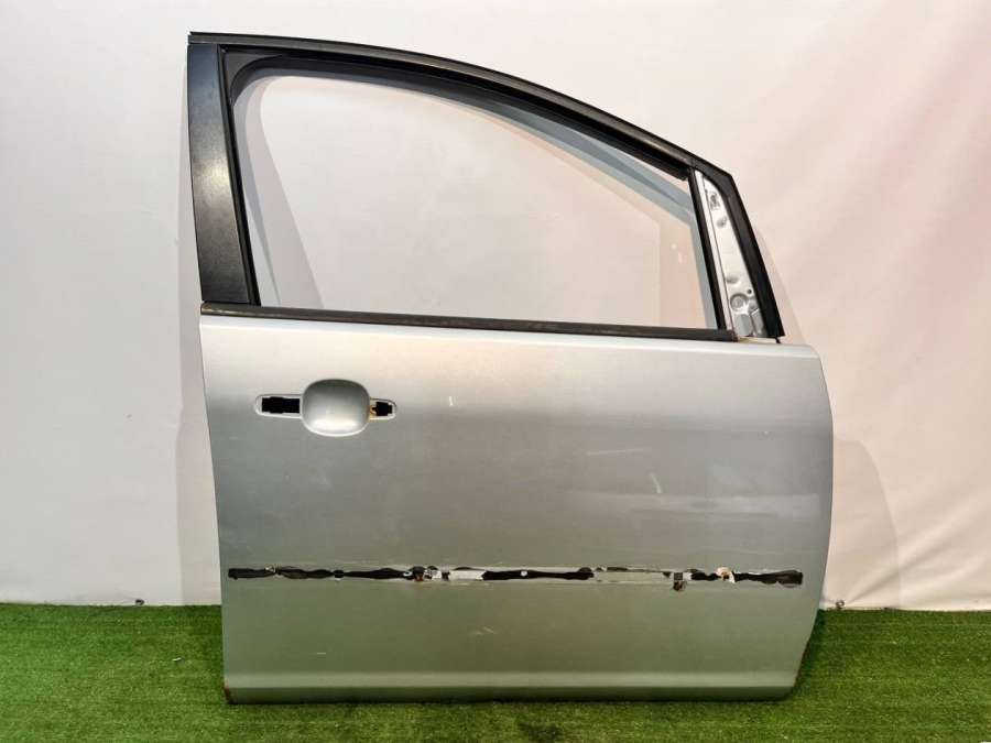 Дверь передняя правая Ford C-max 1 2004г. | Фото № 1 Дверь передняя правая Ford C-max 1 2004г. - Фото 1