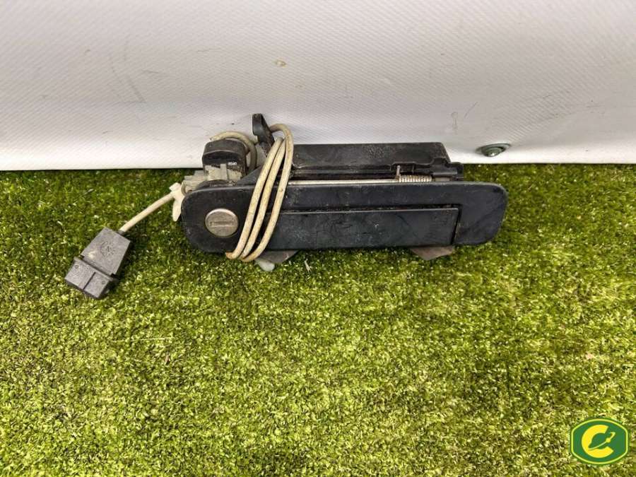 4A0837206 Ручка наружная передняя правая  Audi A4 1995г. | Фото № 2  4A0837206 Ручка наружная передняя правая  Audi A4 1995г. - Фото 2