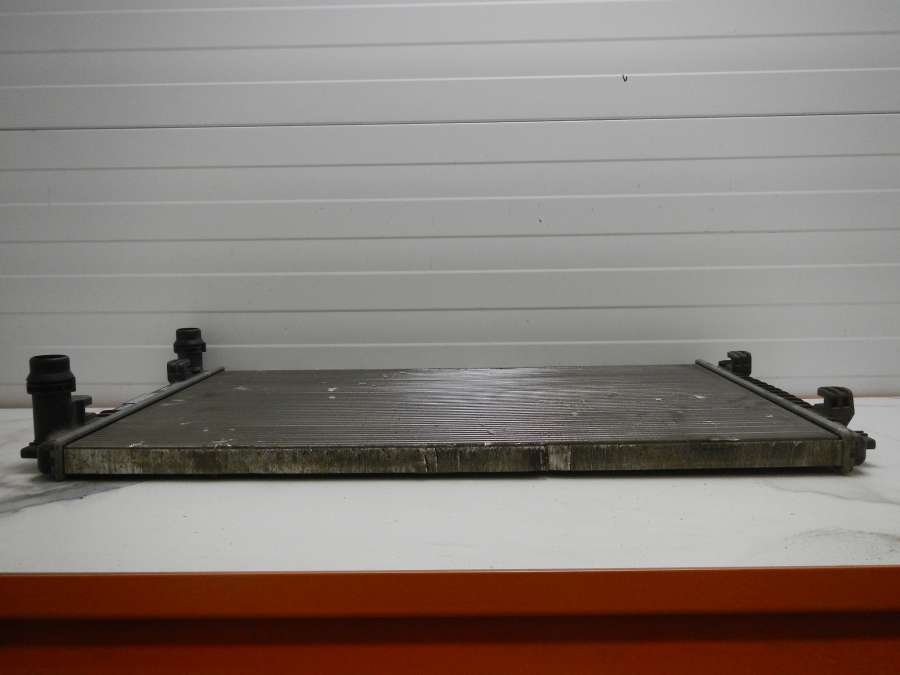 5Q0121251EM Радиатор охлаждения основной Volkswagen Passat 0000г. | Фото № 4 5Q0121251EM Радиатор охлаждения основной Volkswagen Passat 0000г. - Фото 4