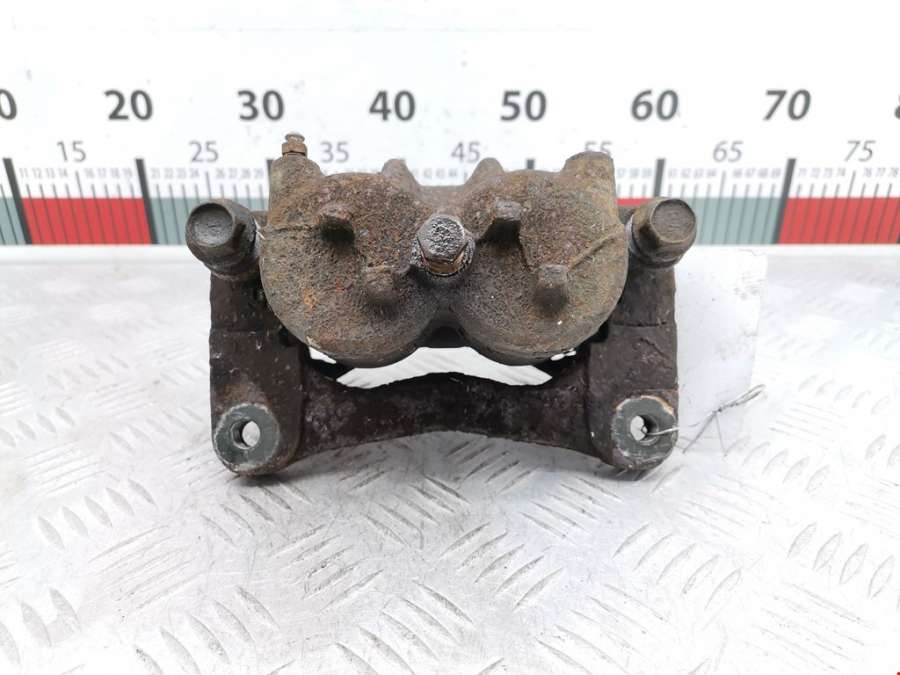 Суппорт передний правый Mitsubishi Pajero 3 (1999-2006) Внедорожник 5дв. 2002г. | Фото № 3 Суппорт передний правый Mitsubishi Pajero 3 (1999-2006) Внедорожник 5дв. 2002г. - Фото 3