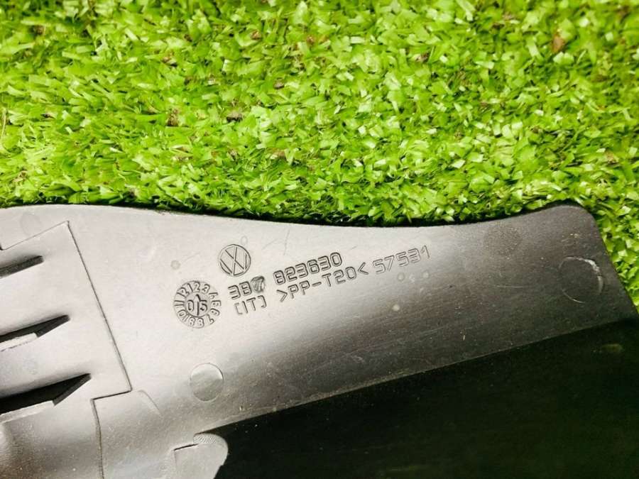 3B7823630 Накладка декоративная правая Volkswagen Passat B5 2003г. | Фото № 6 3B7823630 Накладка декоративная правая Volkswagen Passat B5 2003г. - Фото 6