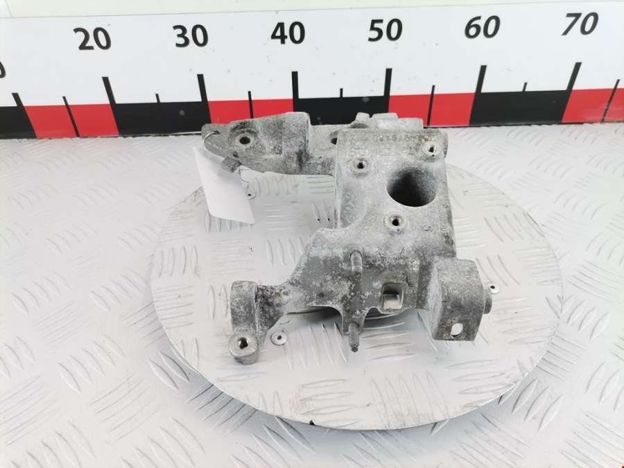 9684979480 Кронштейн генератора Peugeot 207 (2006-2014) Хетчбэк 5дв. 2012г. | Фото № 4 9684979480 Кронштейн генератора Peugeot 207 (2006-2014) Хетчбэк 5дв. 2012г. - Фото 4