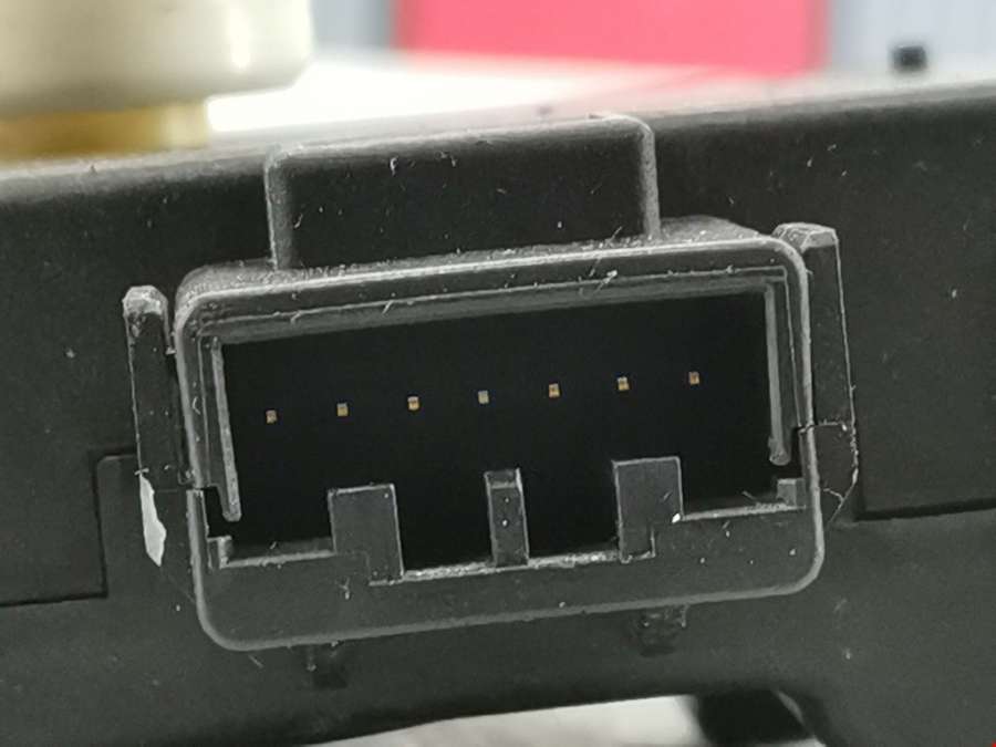 0638000190 Сервопривод (электропривод моторчик привода) заслонки печки Land Rover Range Rover Sport 1 (2005-2013) Внедорожник 5дв. 2008г. | Фото № 3 0638000190 Сервопривод (электропривод моторчик привода) заслонки печки Land Rover Range Rover Sport 1 (2005-2013) Внедорожник 5дв. 2008г. - Фото 3