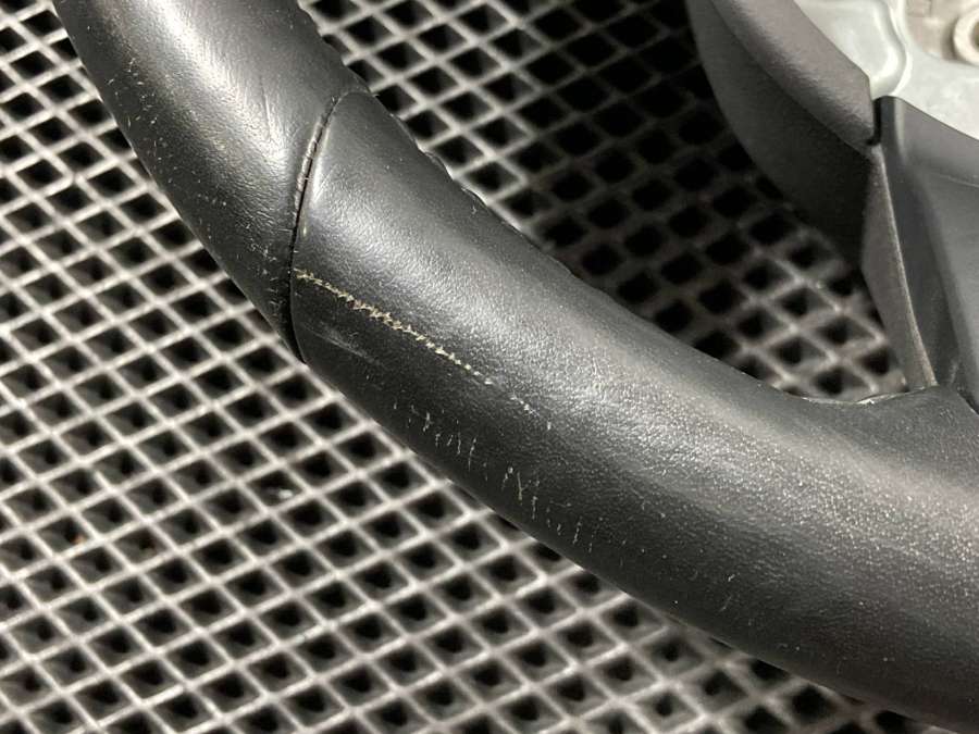 GX733F563QDT4A2553AAMT4A2553PVJ Руль  Jaguar F-Pace  2017г. | Фото № 4  GX733F563QDT4A2553AAMT4A2553PVJ Руль  Jaguar F-Pace  2017г. - Фото 4