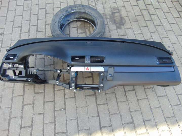 3C0909605N 1K0880201BK 3C1857705F 3C1857706F Подушка безопасности Volkswagen Passat B6 (2005-2010) 2005г. | Фото № 7 3C0909605N 1K0880201BK 3C1857705F 3C1857706F Подушка безопасности Volkswagen Passat B6 (2005-2010) 2005г. - Фото 7
