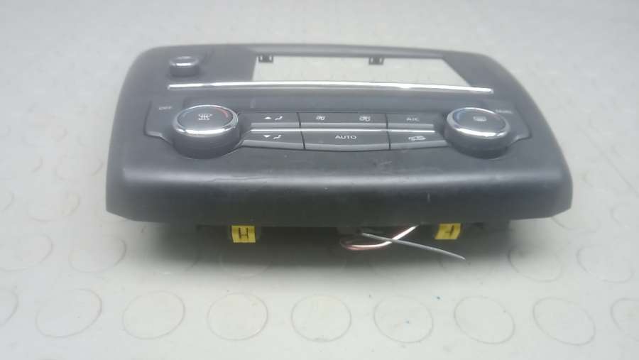 Блок управления печки и климат-контроля RENAULT KADJAR 1 2015г. | Фото № 6 Блок управления печки и климат-контроля RENAULT KADJAR 1 2015г. - Фото 6
