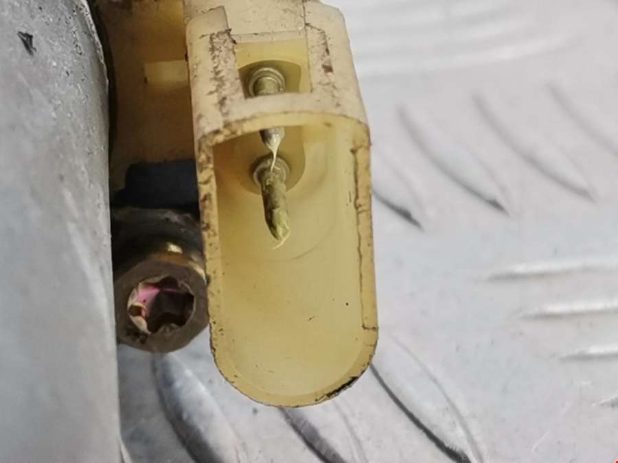 Стеклоподъемник электрический двери передней правой Ford Fiesta 4 (1995-2002) Хетчбэк 5дв. 2001г. | Фото № 5 Стеклоподъемник электрический двери передней правой Ford Fiesta 4 (1995-2002) Хетчбэк 5дв. 2001г. - Фото 5