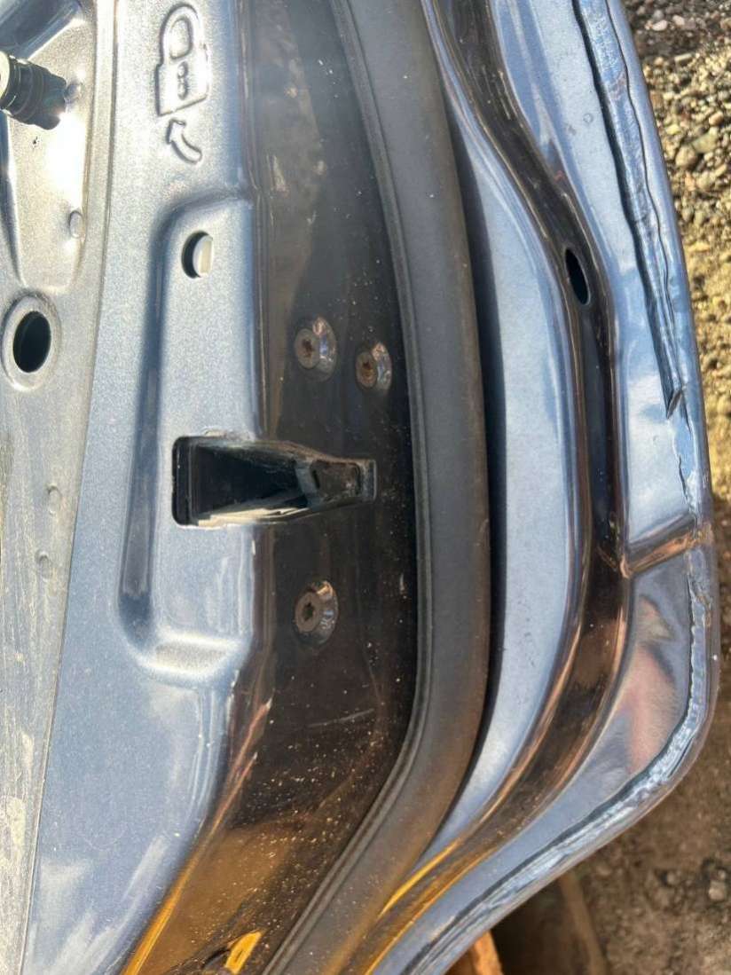 Дверь задняя правая Ford Focus 2 Седан 2006г. | Фото № 11 Дверь задняя правая Ford Focus 2 Седан 2006г. - Фото 11