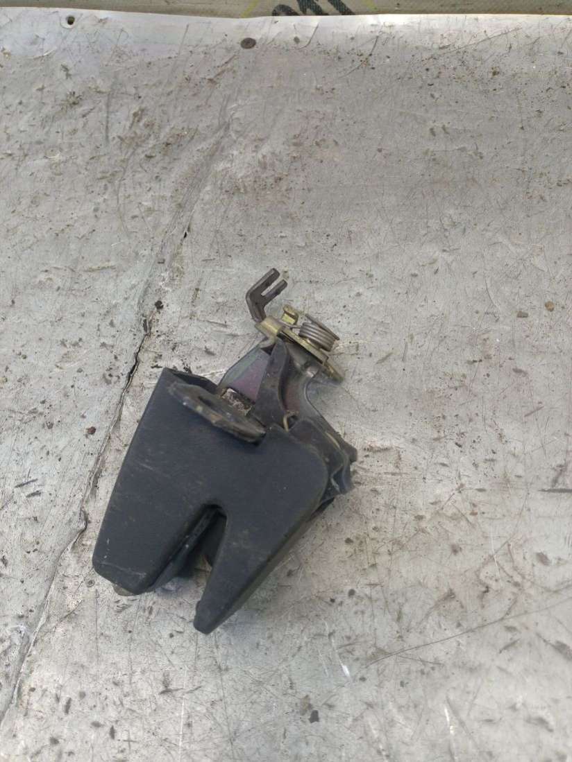 Замок распашной двери Volkswagen Caddy 3 2006г. | Фото № 3 Замок распашной двери Volkswagen Caddy 3 2006г. - Фото 3