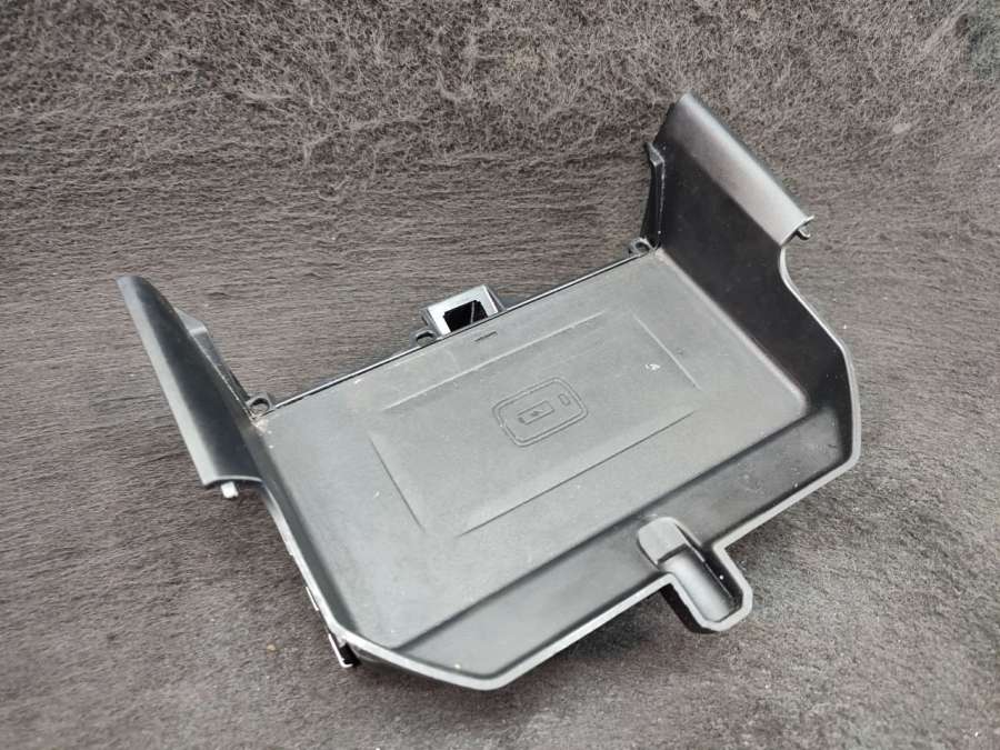 6801509 Беспроводное зарядное устройство BMW 5 G30/G31 2019г. | Фото № 3 6801509 Беспроводное зарядное устройство BMW 5 G30/G31 2019г. - Фото 3