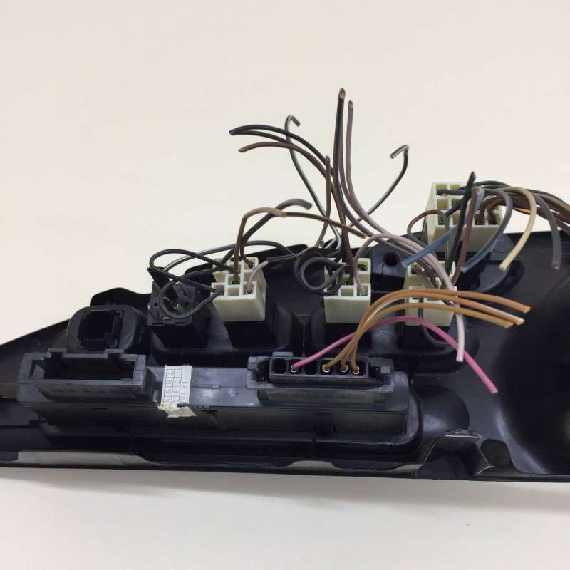 21235325124 21233803010 Накладка декоративная Chevrolet Niva 2002г. | Фото № 12 21235325124 21233803010 Накладка декоративная Chevrolet Niva 2002г. - Фото 12