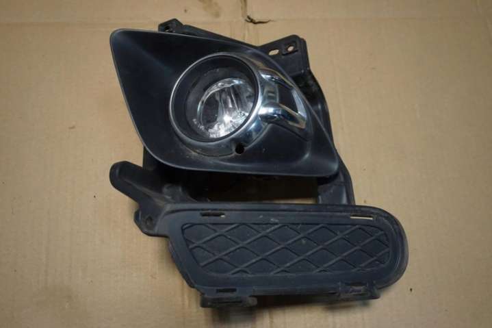 6405A1718321A3855676798004 Фара противотуманная левая  Mitsubishi ASX 1 поколение (2010-2012) 2010г. | Фото № 1  6405A1718321A3855676798004 Фара противотуманная левая  Mitsubishi ASX 1 поколение (2010-2012) 2010г. - Фото 1