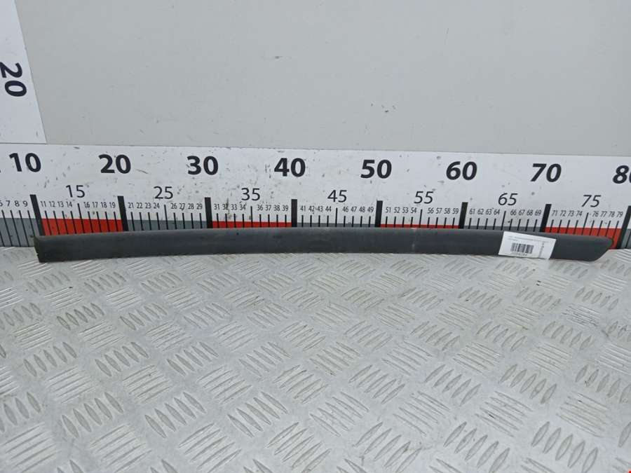 1J4853753 Накладка декоративная (молдинг) двери задней левой Volkswagen Golf 4 (1997-2004) Универсал 2000г. | Фото № 1 1J4853753 Накладка декоративная (молдинг) двери задней левой Volkswagen Golf 4 (1997-2004) Универсал 2000г. - Фото 1