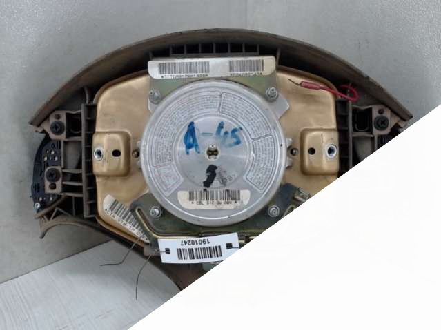 Подушка безопасности Chrysler Voyager (1996 - 2000) Минивен 1996г. | Фото № 2 Подушка безопасности Chrysler Voyager (1996 - 2000) Минивен 1996г. - Фото 2