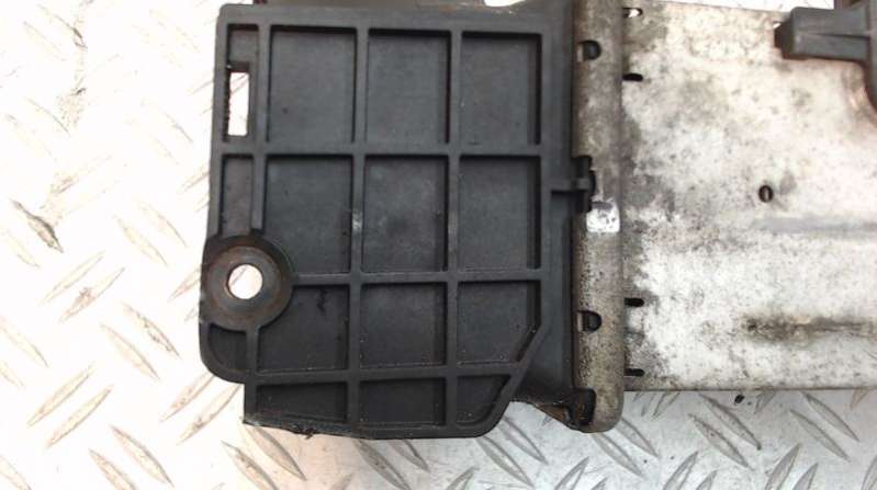 Радиатор интеркулера BMW 3 E90 (2005 - 2011) Седан 2010г. | Фото № 4 Радиатор интеркулера BMW 3 E90 (2005 - 2011) Седан 2010г. - Фото 4