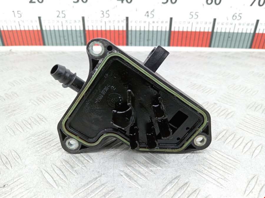 A2720160134 Маслоотделитель (сапун) Mercedes C-Class (W203) (2000-2008) Хетчбэк 3дв. 2006г. | Фото № 3 A2720160134 Маслоотделитель (сапун) Mercedes C-Class (W203) (2000-2008) Хетчбэк 3дв. 2006г. - Фото 3