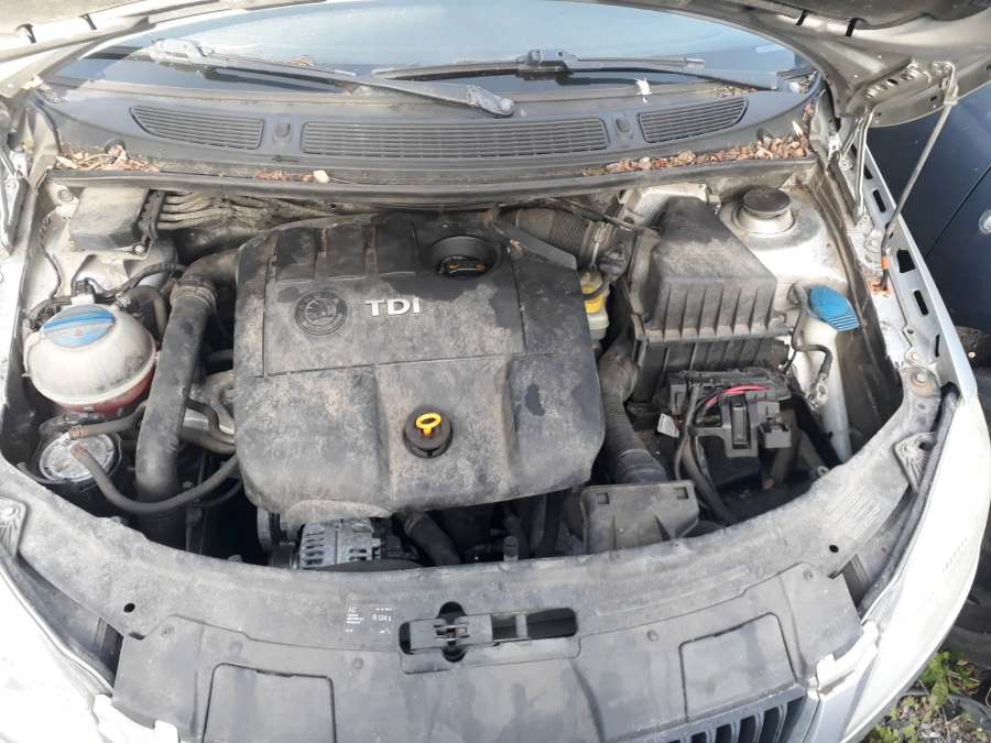 1K0837885A Ручка двери наружная передняя правая Skoda Fabia 2 (5J) (2007-2014) Универсал 2010г. | Фото № 9 1K0837885A Ручка двери наружная передняя правая Skoda Fabia 2 (5J) (2007-2014) Универсал 2010г. - Фото 9