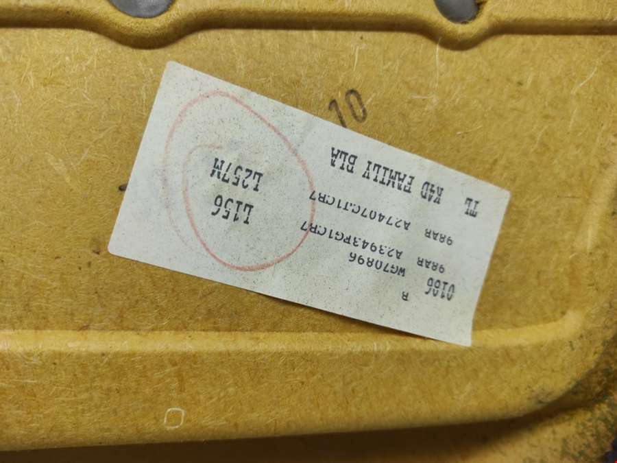 98ABA27407 Обшивка (карта) двери задней левой Ford Focus 1 (1998-2005) Универсал 1998г. | Фото № 5 98ABA27407 Обшивка (карта) двери задней левой Ford Focus 1 (1998-2005) Универсал 1998г. - Фото 5