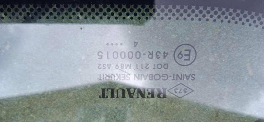 Стекло кузовное боковое левое  Renault Megane 2 2004г. | Фото № 2   Стекло кузовное боковое левое  Renault Megane 2 2004г. - Фото 2