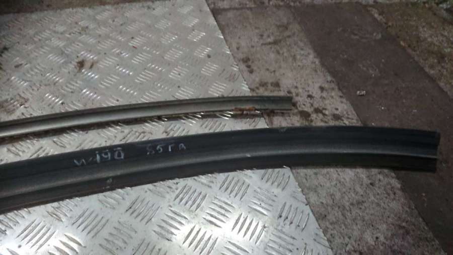 Молдинг лобового стекла Mercedes 190 W201 1985г. | Фото № 6 Молдинг лобового стекла Mercedes 190 W201 1985г. - Фото 6
