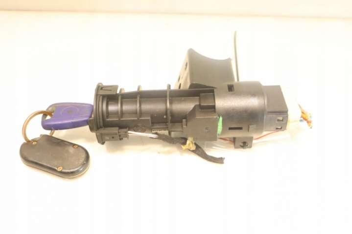 Замок зажигания  Fiat Punto 2 поколение (1999-2003) 1999г. | Фото № 4   Замок зажигания  Fiat Punto 2 поколение (1999-2003) 1999г. - Фото 4