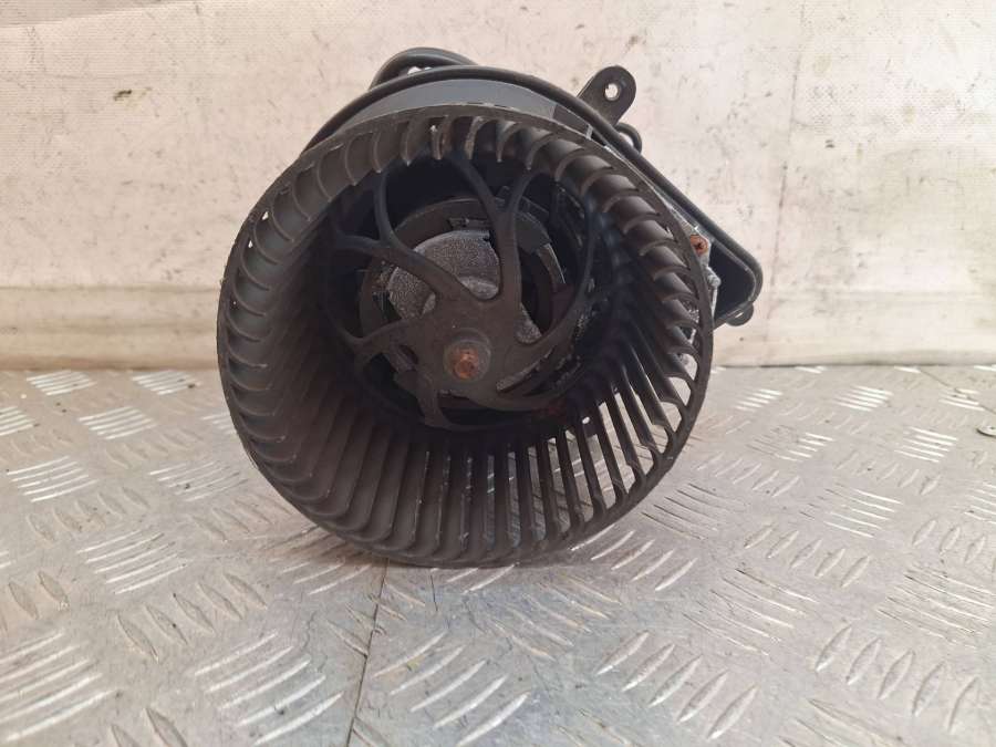 N32652074MN32652212M Моторчик печки  Citroen Xsara  2003г. | Фото № 4  N32652074MN32652212M Моторчик печки  Citroen Xsara  2003г. - Фото 4