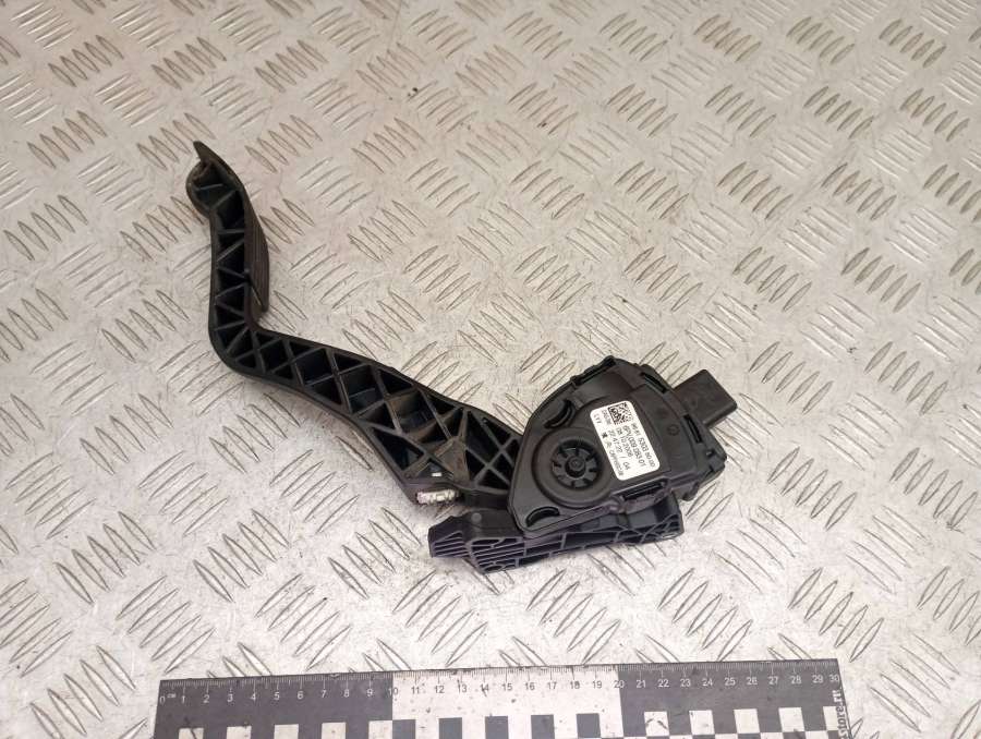 6PV00908301 Педаль газа  Peugeot 308 T7 2013г. | Фото № 4  6PV00908301 Педаль газа  Peugeot 308 T7 2013г. - Фото 4